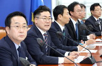 박찬대 "尹대통령, 25만원·채상병 특검 수용 약속해야"