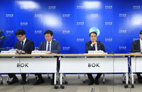 한은 "자영업자 취약차주 연체율 10% 넘어…채무재조정 필요"