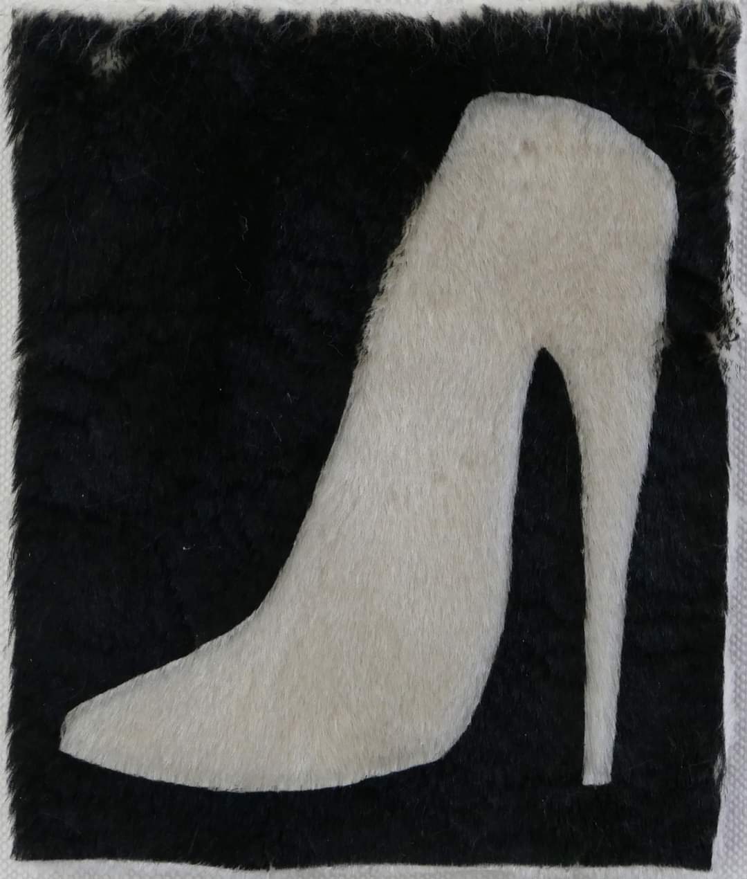 [Herman STEINS - The truth about Cinderella - lino cut on fake fur - 19 x 15 cm 1992]