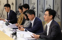 기재차관 "성수품 공급 확대…이달 말 추석 민생안정대책"