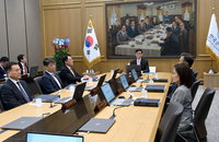기준금리 3.50% 또 동결…환율·가계대출 불안 고려