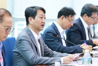 산업장관 "전기요금 인상한다…폭염 지나면 정상화 노력"