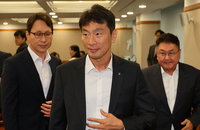 이복현 "고려아연 공개매수 즉각 불공정거래 조사 착수"