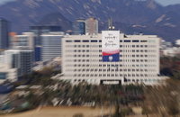 尹대통령, 칩거 속 임면권 행사…법적효력 없는 2선후퇴 딜레마