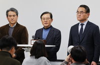尹측 "기소하거나 구속영장 청구하라…법원 재판에 응할 것"