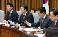 권성동 "헌재, 尹탄핵은 토끼뛰듯 하고 다른 탄핵 거북이걸음"