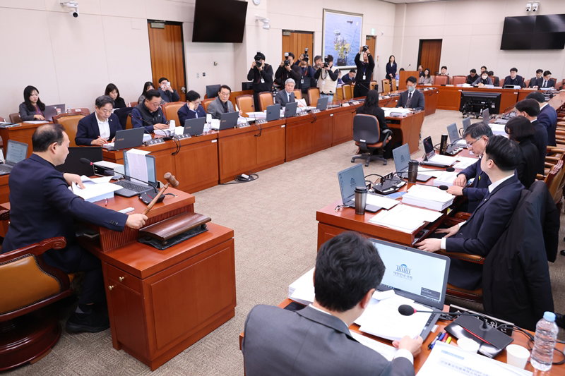 고준위방폐장법 산자위 통과