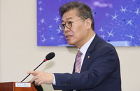 김용빈 "자녀 특혜채용, 국가공무원법 위반 판단시 바로 조치"