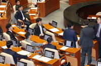 '韓대행 마은혁 임명 촉구' 국회 결의안 野주도 채택