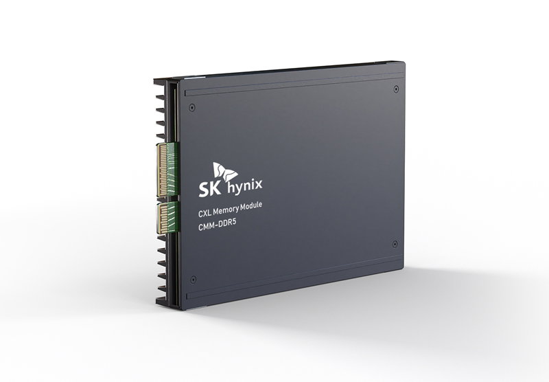 고객 인증을 완료한 'CMM-DDR5' D램 [SK하이닉스 제공]