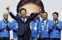 이재명, 광화문서 선대위 출정식 판교·동탄·대전 유세