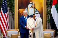 트럼프, UAE와 2000억달러 계약…보잉·GE·에티하드 20조원 투자
