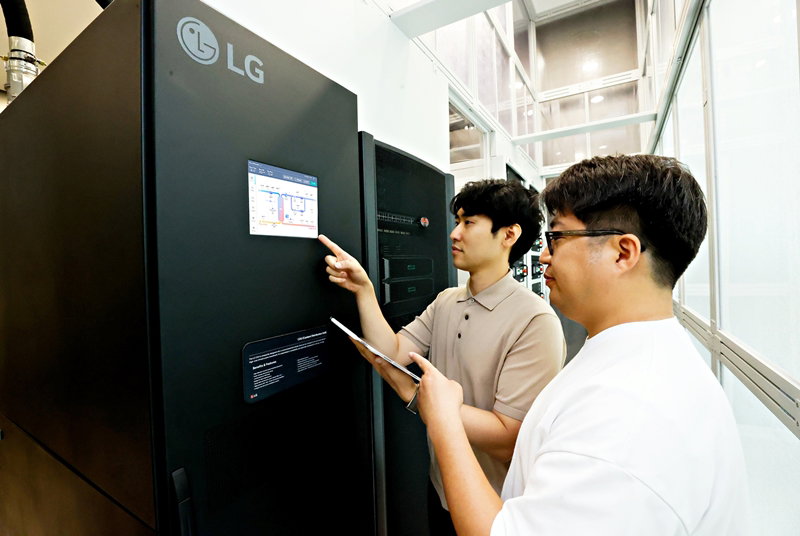LG유플러스 서버에 적용된 LG전자 액체 냉각 시스템 [LG유플러스 제공]