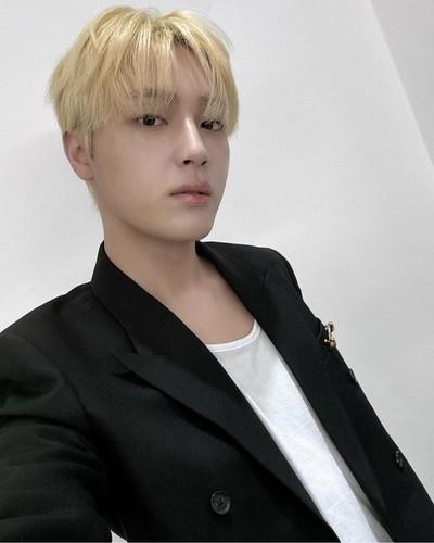 주학년