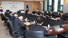 김주현 금융위원장, 태영건설 워크아웃 신청 관련 대응방안 회의 참석
