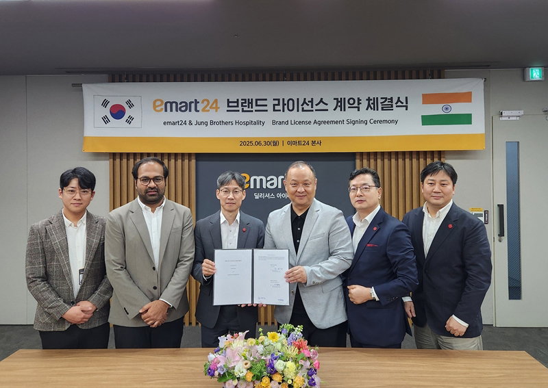 이마트24와 인도 현지 기업의 브랜드 라이선스 계약 체결식 [이마트24 제공]