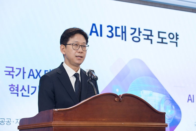 AI 강국 도약 프로젝트 발표하는 배경훈 장관 [과학기술정보통신부 제공]