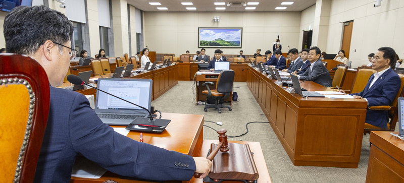 노조법 2&middot;3조 개정안, 국회 환노위 통과