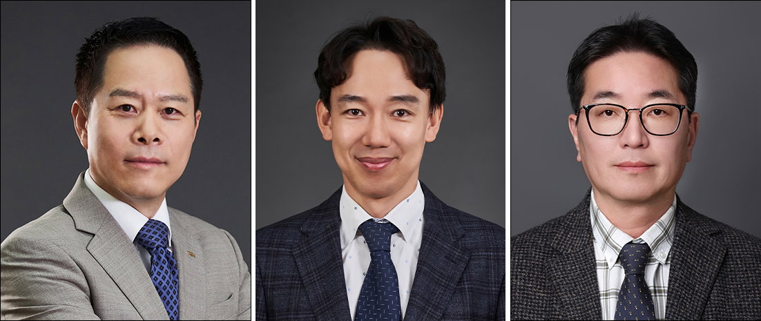 ▲﻿﻿왼쪽부터 박상영 사장(경영총괄), 배기룡 전무이사(의약연구개발본부장), 정대석 상무이사(인사기획부문장)
