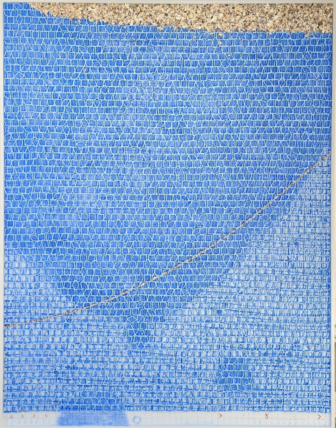 [net_-ing25__79x59cm_종이상자,굴껍질 혼합재료_2025년작]