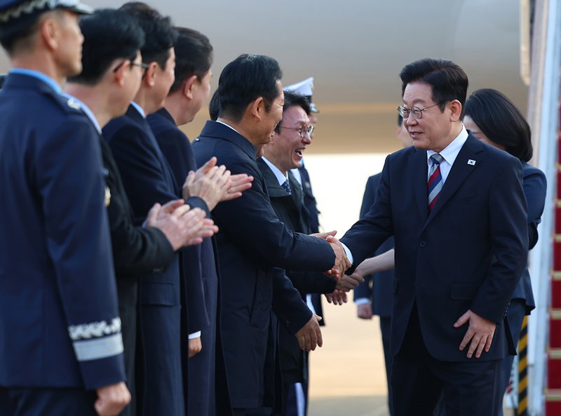 이재명 대통령, 아프리카&middot;중동 순방 마치고 귀국