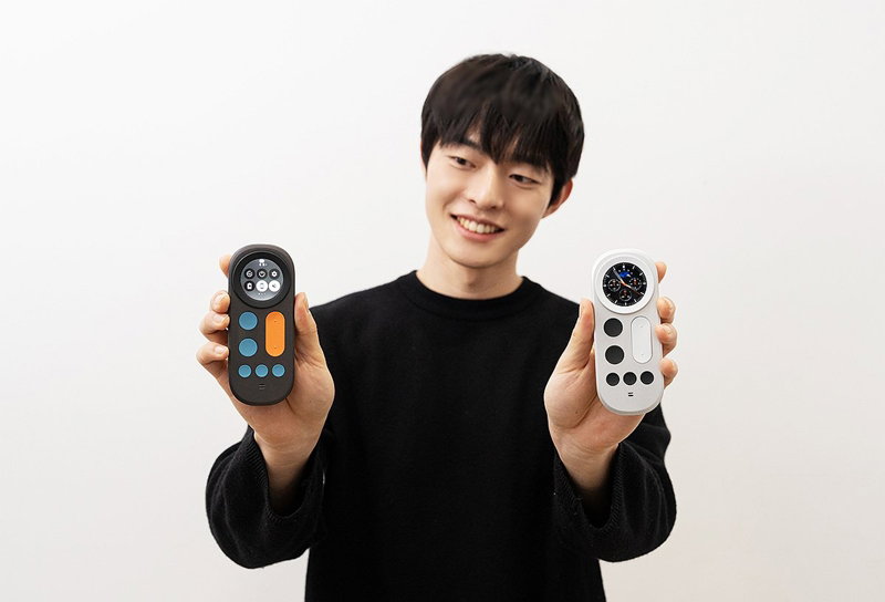 OLED 기반 AI 리모트 기기 [삼성디스플레이 제공]