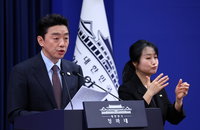 강훈식 "UAE서 韓국민 태운 여객기 출발…원유 600만배럴 도입"
