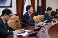 구윤철 "나프타 경제안보품목 한시 지정…주유소 가격 더 내려야"