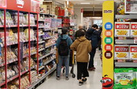 제과·아이스크림도 가격 내린다…롯데·빙그레·오리온·삼립 동참
