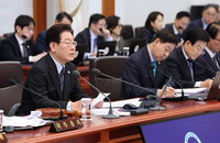 李대통령 "다주택 양도세 중과유예 허용 검토"