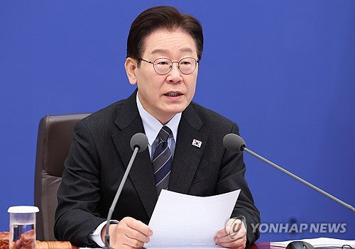 ... 무인기 침투 이재명 대통령, 북한 무인기 침투에 유감 표명 ... 국제 질서 불안정 속 평화 강조