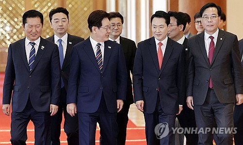 여야정 회담, 쟁점 이견 속 민생 공통분모 확인 ... 2시간 협의 분석