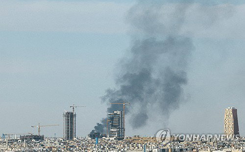 중동 정세: 이란 사우디 석유화학 시설 타격, 글로벌 공급망 긴장 고조