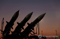 이란 군사 경고, 중동 정세 긴장 증폭 ... 글로벌 에너지 시장 불안정 전망