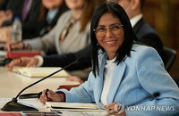 베네수엘라 대통령 대행, 90일 임기 만료 속 권력 공백 ... 법치주의 근간 흔들