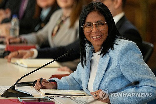 베네수엘라 대통령 대행, 90일 임기 만료 속 권력 공백 ... 법치주의 근간 흔들