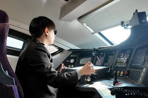 SRT 운행 경제적 표준화 16,032㎾ 최대 전력 관리 ... 에너지 절감 체계