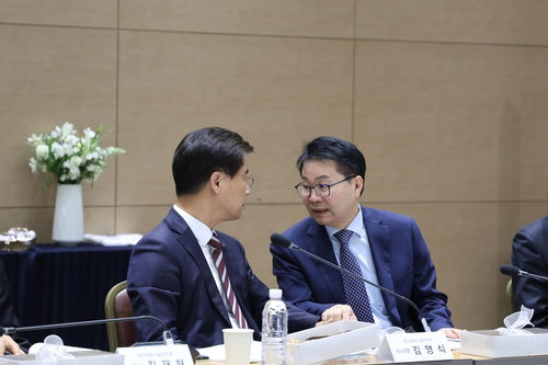 연구 체계, 정책 민감성 부족 지목 ... 