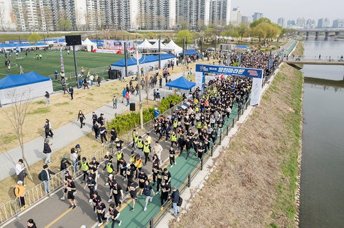 양천마라톤 벚꽃런 8천400명 참가, 접수 1만5천명 서버 마비