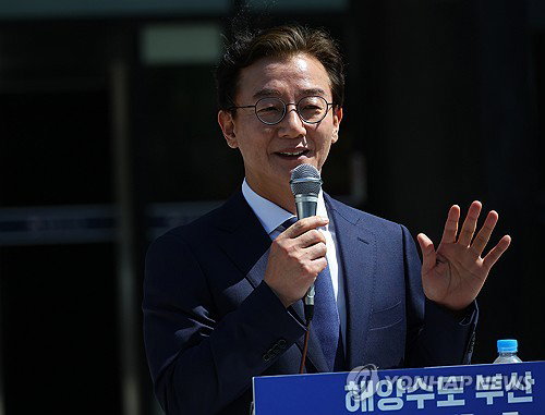 전재수, 민주당 부산시장 후보 선출&hellip;북갑 보선 가시화