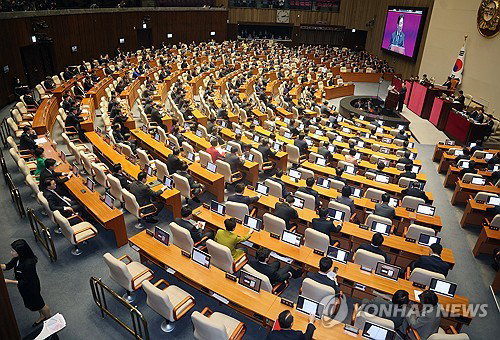 국회, 본회의서 추경안 처리 시도&hellip;예결소위 거쳐 통과 전망