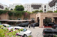 美·이란, 자정 넘겨 '협상 3라운드'…이란 "마지막 기회"