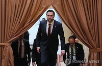 NYT "밴스, 파키스탄 시간 새벽 4시 넘어 이란과 계속 협상중"