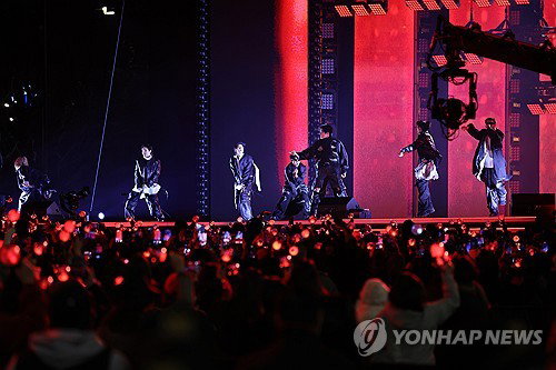 OTT&middot;IPTV, 콘텐츠 넘어 라이브 경쟁&hellip;미디어 판도 흔든다