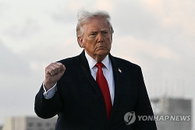 트럼프, 협상결렬 후 침묵중…SNS에 '이란 해상봉쇄' 기사 올려