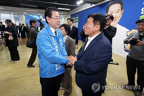김영록, 민주당 전남광주시장 경선 패배 후 재심 신청 즉각 철회