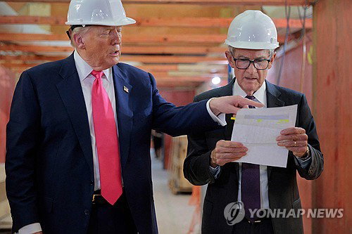 미 검찰, 연준 본부 불시 방문&hellip;파월 의장 겨냥한 압박 강도 높이나