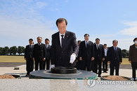 이석연 위원장, 4·3 평화공원 참배… 국가폭력 관련자 서훈 재검토 촉구