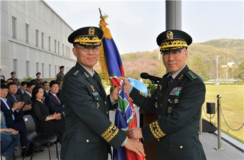 이상렬 대장, 지상작전사령관 취임&hellip;&lsquo;사람 중심&rsquo; 강한 부대 건설 의지