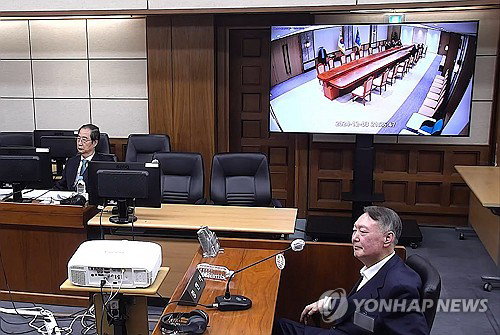 윤석열 전 대통령, 한덕수 재판 위증 혐의 첫 공판&hellip; 진실 공방 예고